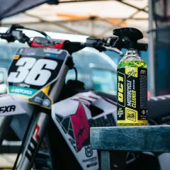 Płyn do mycia motocykli OC1 Motorcycle Cleaner 950ml