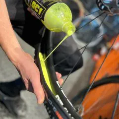 Uszczelniacz do opon bezdętkowych OC1 Tubeless Sealant 950ml