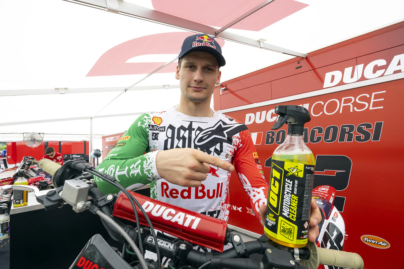 OC1 partnerem technicznym Red Bull Ducati Factory MXGP na sezon 2026