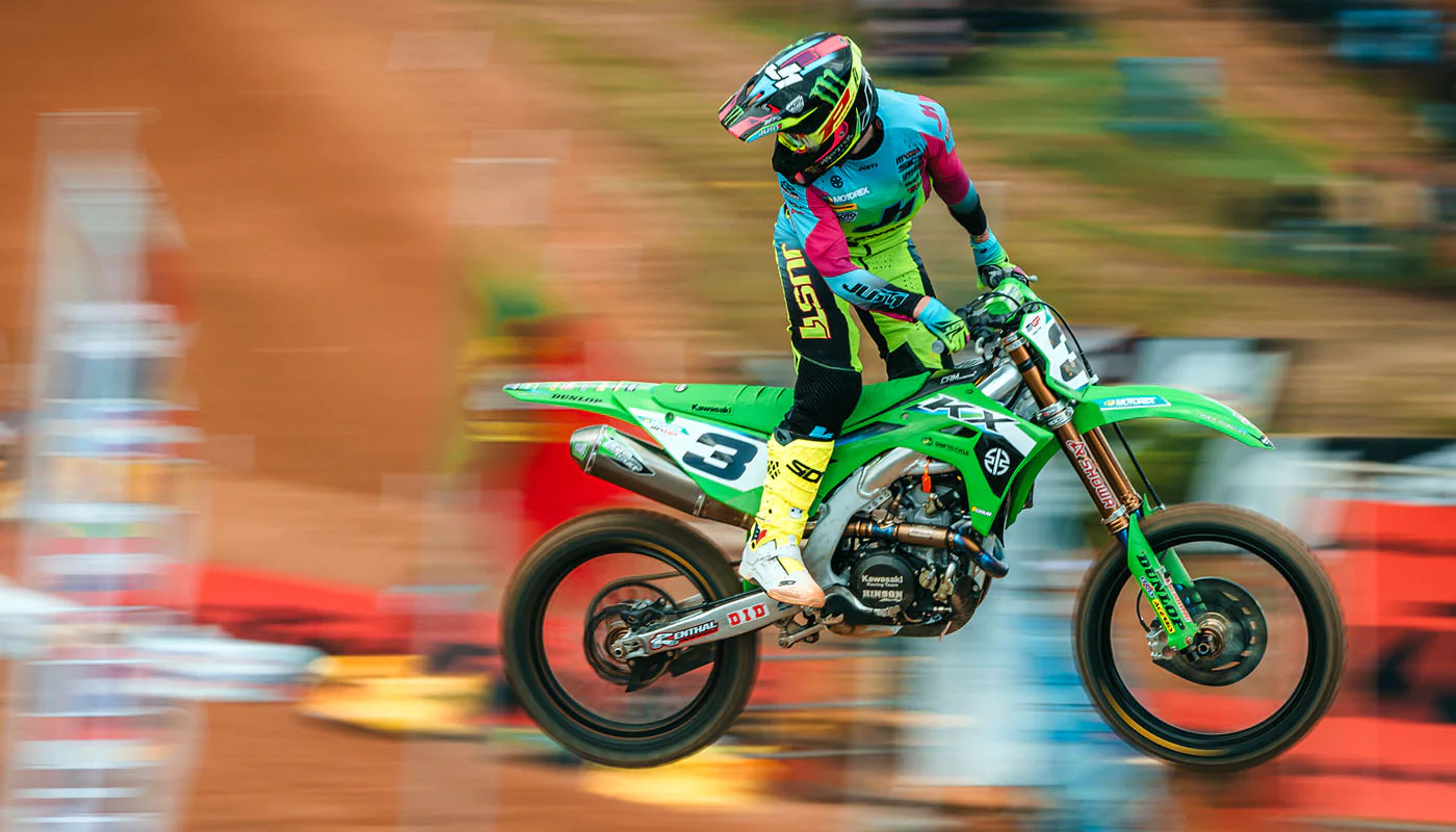 Motocykl cross czy enduro? Różnice, które warto znać przed zakupem